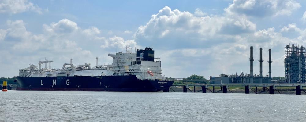 Energos Force LNG Schiff in Stade